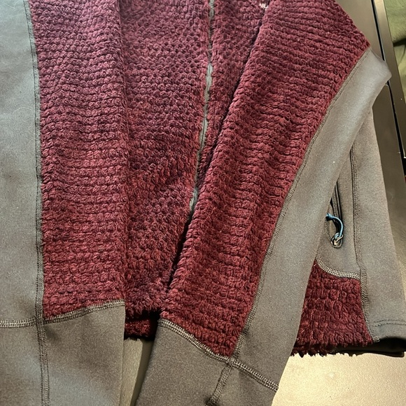 The north face jacket size medium - Picture 4 of 4